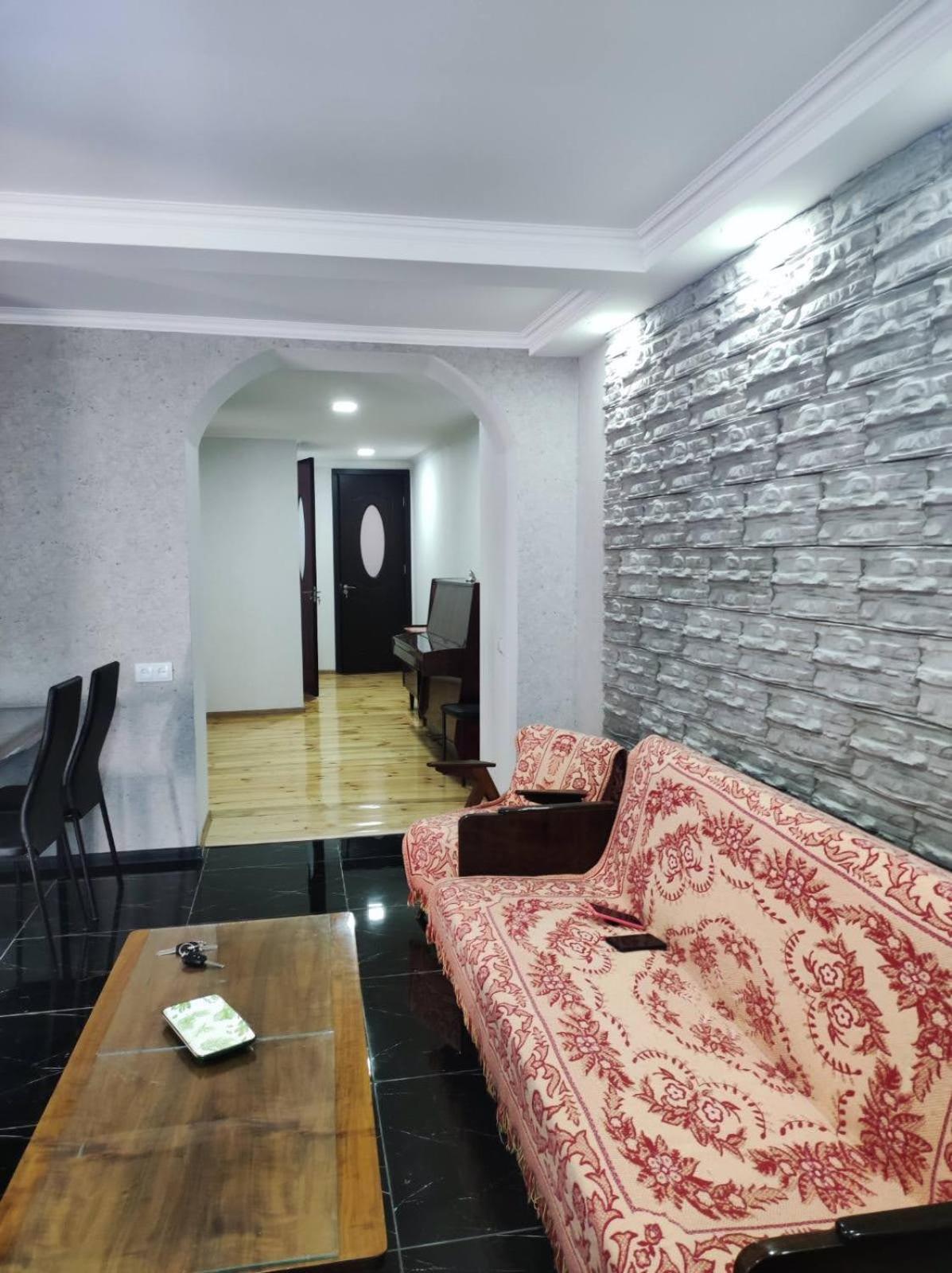 House In Gergeti Hotel Stepantsminda Exterior photo